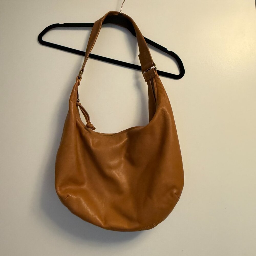 Madewell The Essential Curve Shoulder Bag